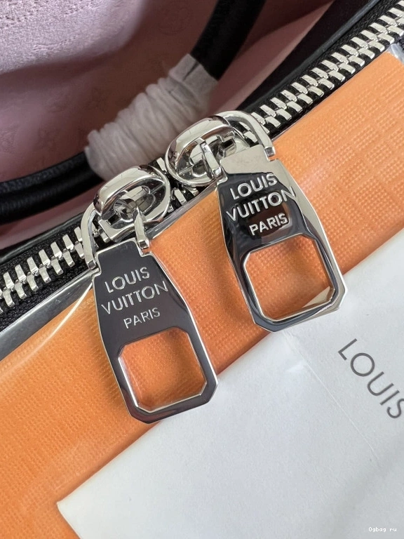 LOUIS BELLA VUITTON TOTE 0730